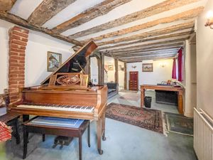 Photo 16- click for photo gallery